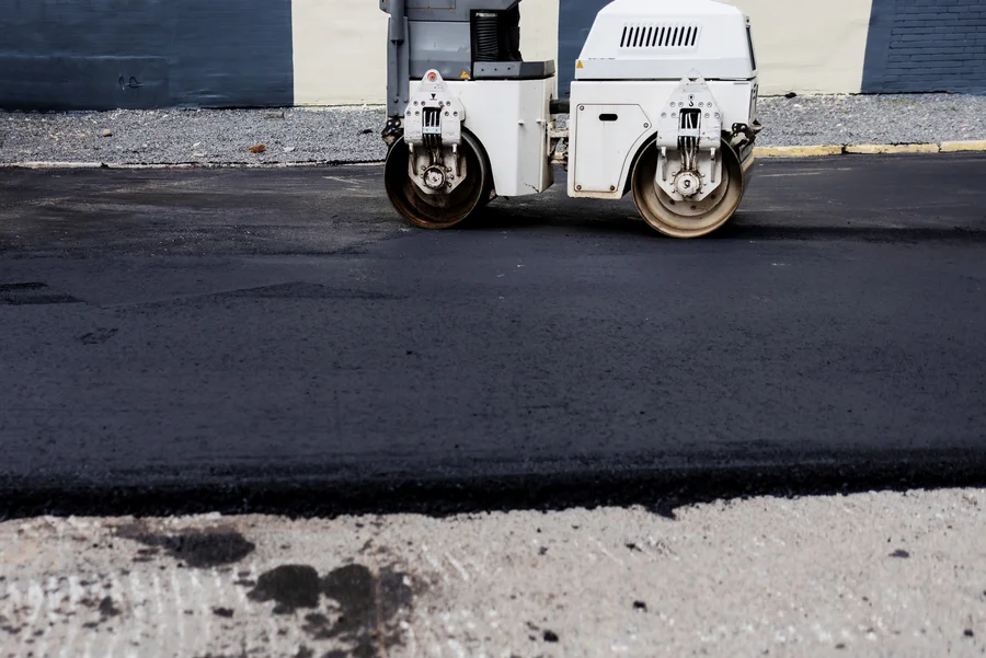Key Signs Your Driveway Needs Asphalt Sealing in Hubbardston, MA